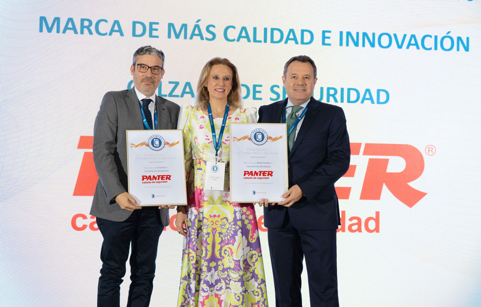 Panter CEOs receiving the Quality and Innovation awards